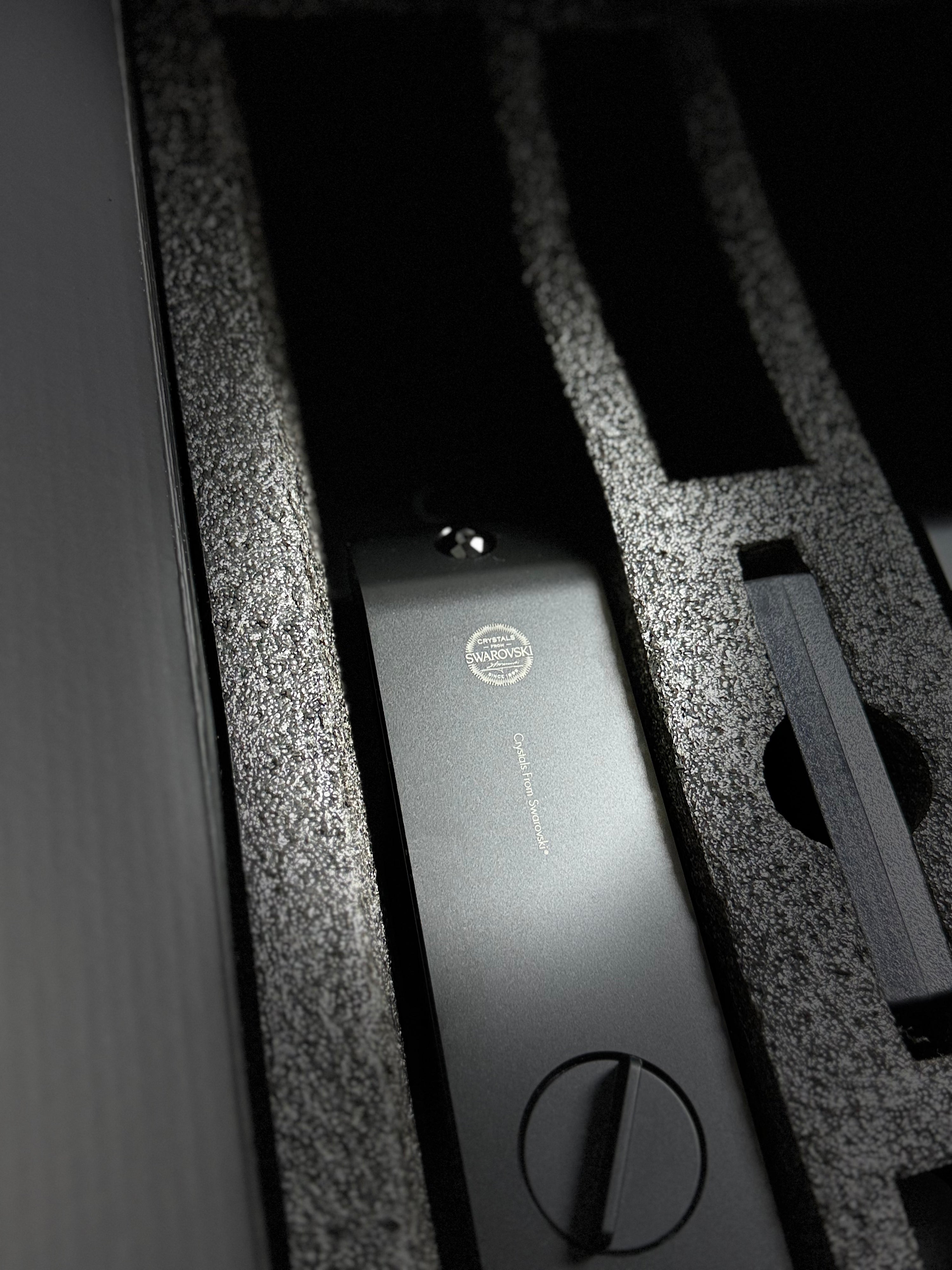T9 Swarovski Moorgen Smart Lock - Mica Black